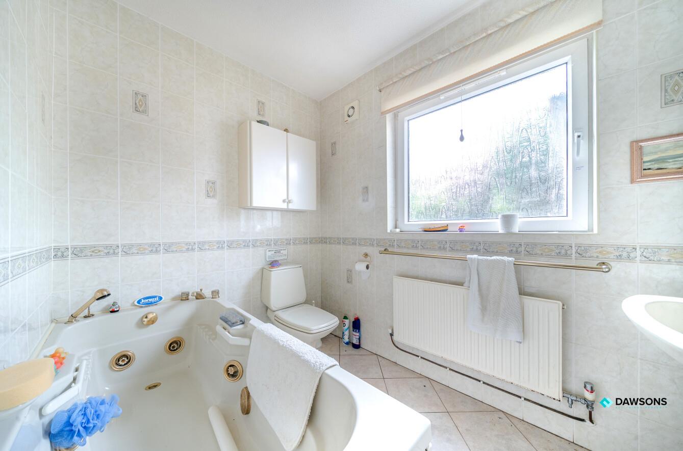 Kittle Green, Kittle, Swansea, SA3 3JX